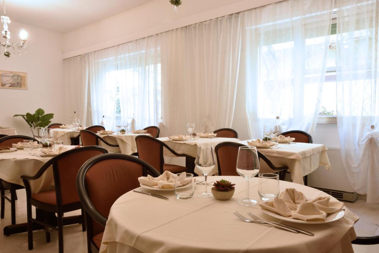 Hotel Morchio Mhotelsgroup Diano Marina Exterior foto