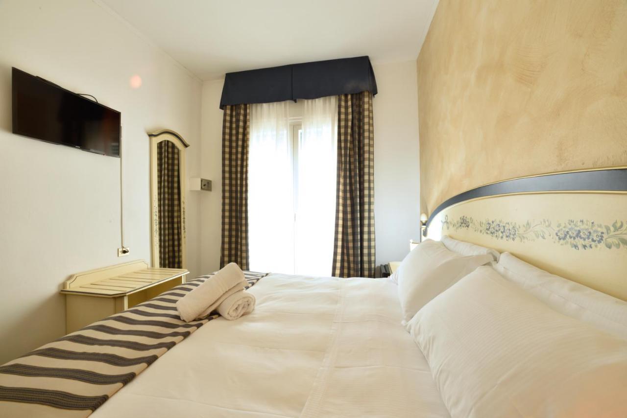 Hotel Morchio Mhotelsgroup Diano Marina Exterior foto