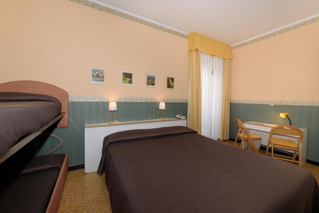 Hotel Morchio Mhotelsgroup Diano Marina Exterior foto
