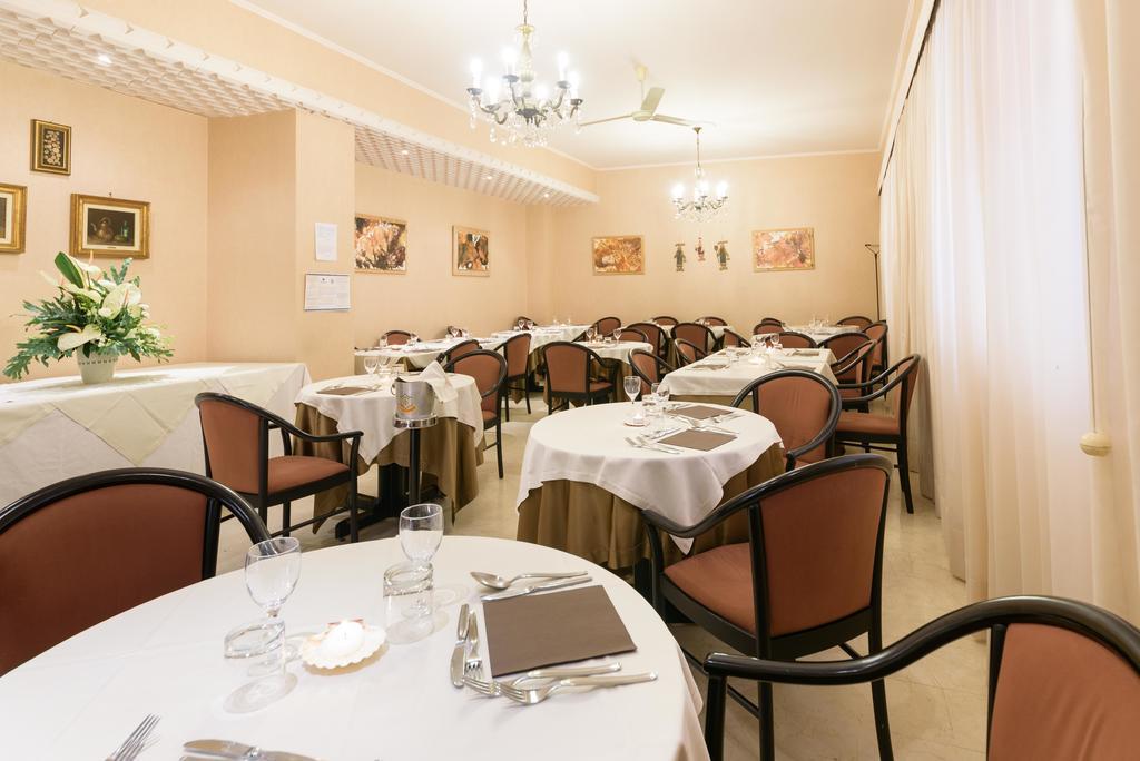 Hotel Morchio Mhotelsgroup Diano Marina Exterior foto